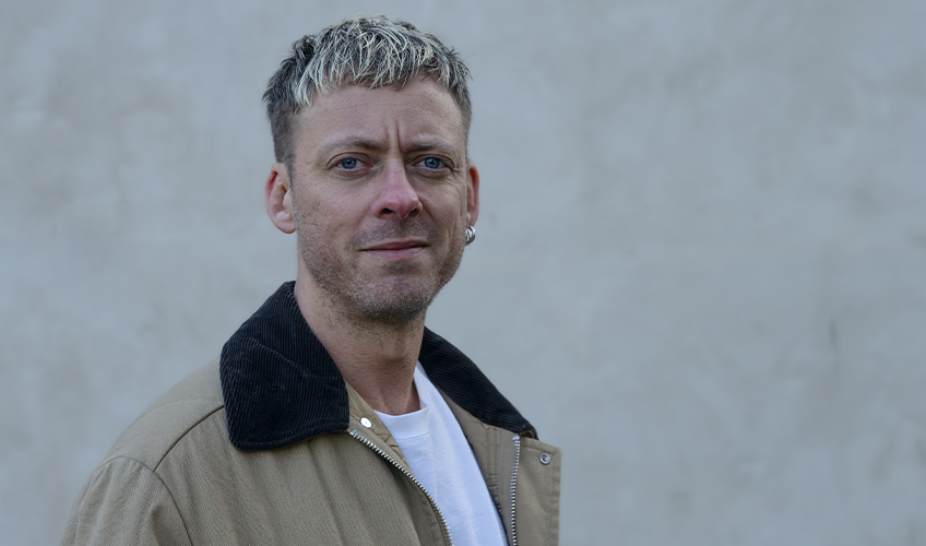 portræt af Theis Ørntoft